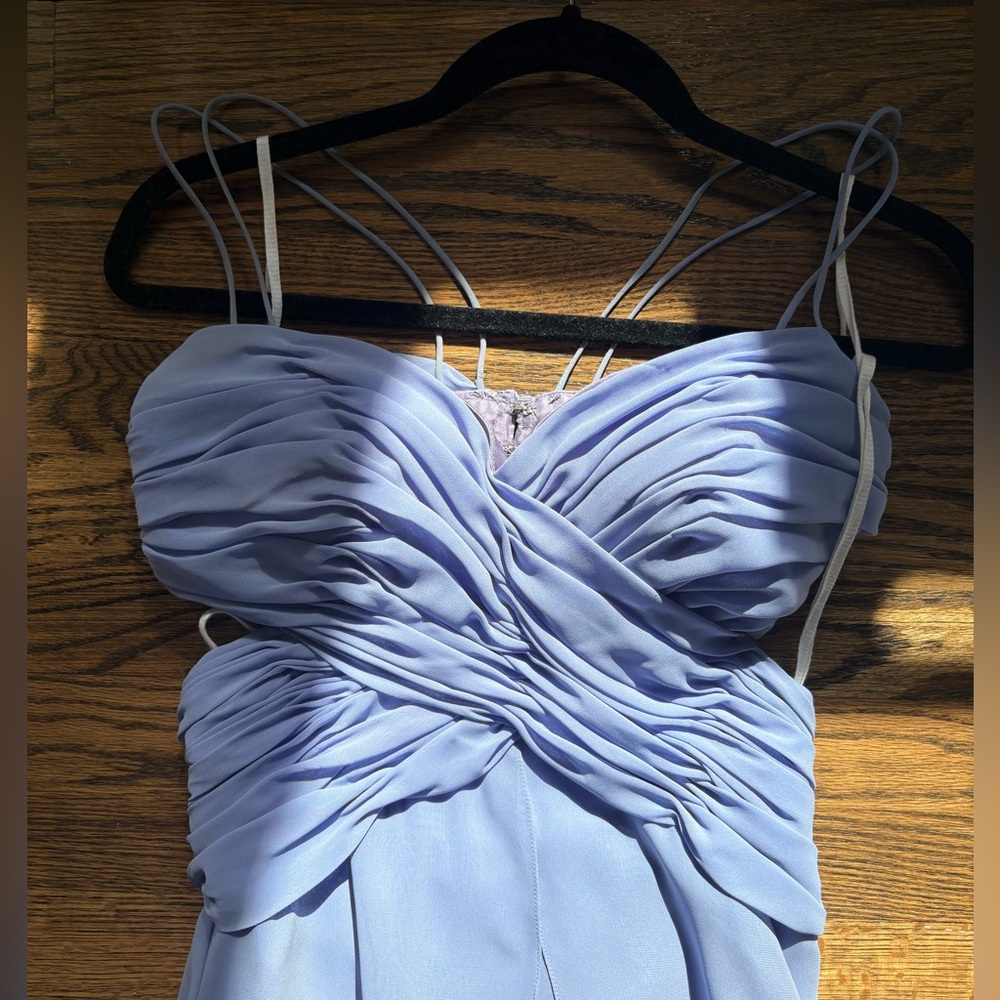 Elegant Lavender Ruched Bodice Gown - size 4-6 - open back with train/bustle.